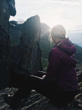 H�r kommer Minna, hon som har koll allt, alla och hela tiden..