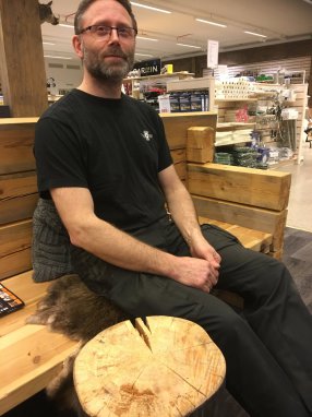 Stefan v�r andra stj�rna i verkstaden �r p� tur 