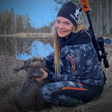 En tidig v�rkv�ll vid vattnet